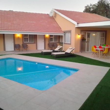 Benoni N12 Hotel Exterior foto