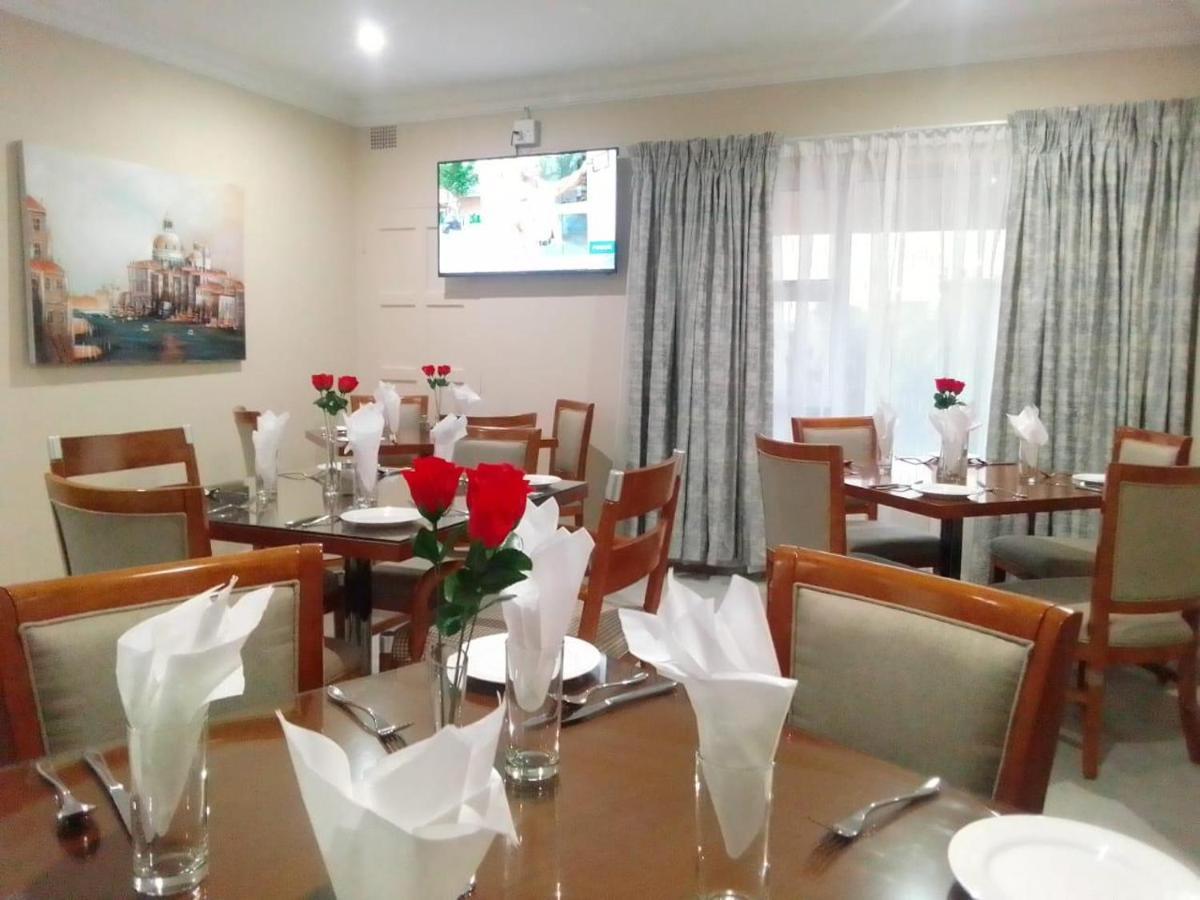 Benoni N12 Hotel Exterior foto